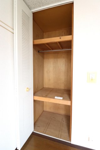 収納　洋室収納