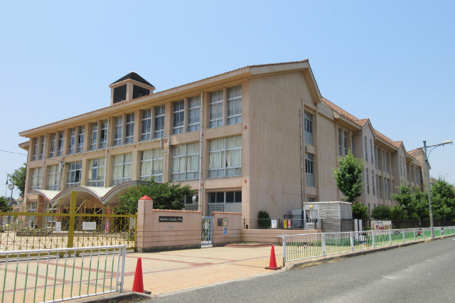小学校　明石市立大久保南小学校（小学校）まで979m