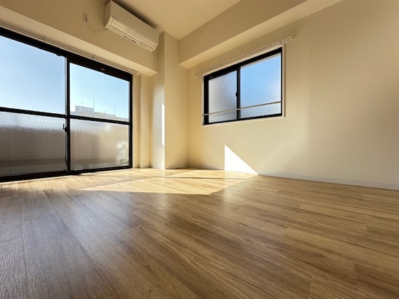 居室・リビング　※別部屋の写真です