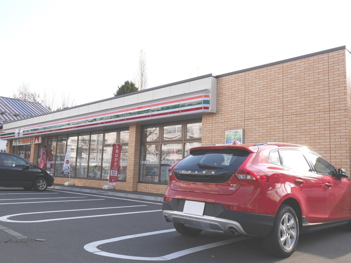 コンビニ　セブンイレブン（コンビニ）まで510m