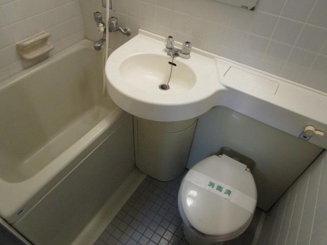 バス・シャワールーム　日々の暮らしに欠かせないお風呂です