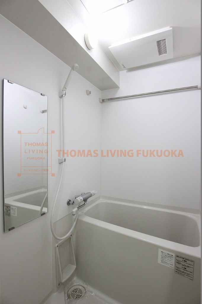 バス・シャワールーム　実際の写真を準備中の為、同じ建物の別室写真です。参考下さい。