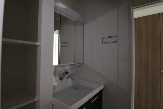 洗面設備　※別室の参考写真の為、現況優先です。