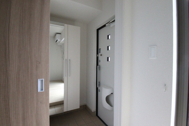 玄関　※別室の参考写真の為、現況優先です。