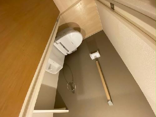 トイレ　温水便座付き♪