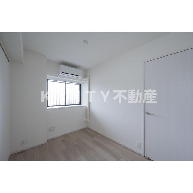 その他部屋・スペース　落ち着いて過ごせるお部屋なので、寝室にいかがでしょうか