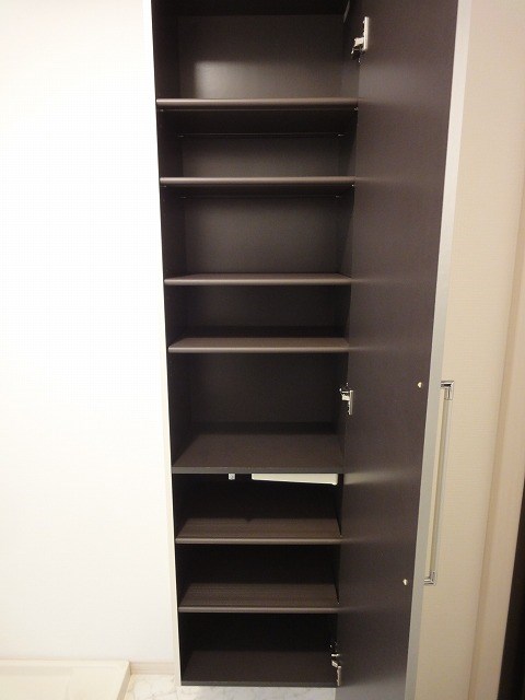 収納　シューズBOX