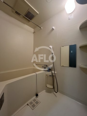 バス・シャワールーム　レジュールアッシュ江坂　浴室