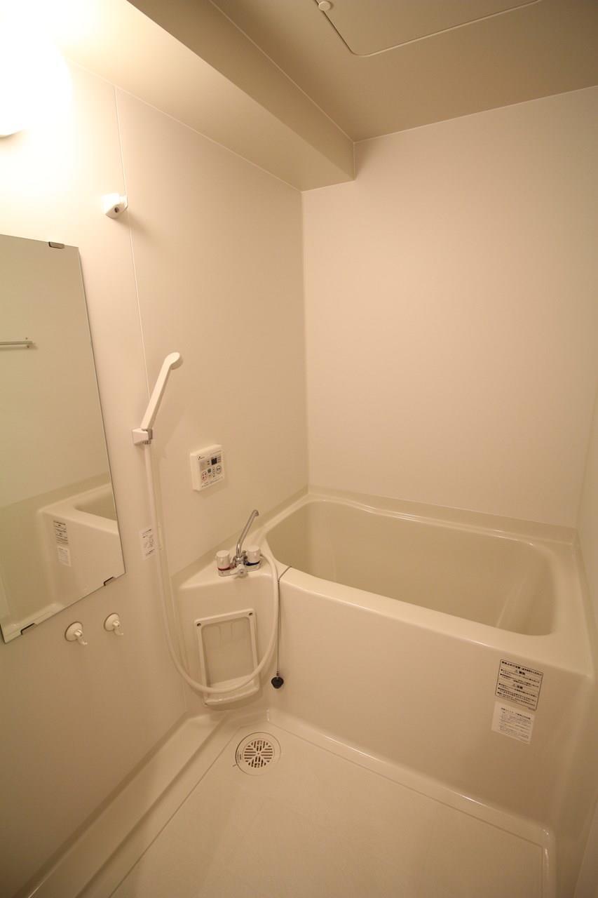 バス・シャワールーム　※写真他部屋参照