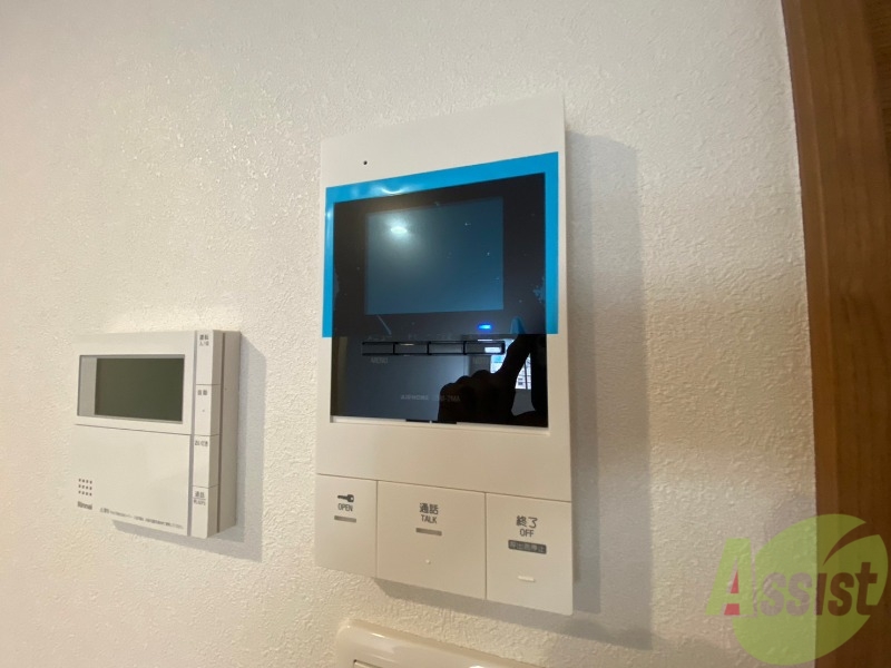 セキュリティ　ＴＶモニター付インターホンです。来客者の顔が見えるので安心！