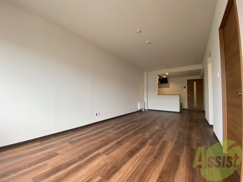 居室・リビング　広くてきれいなリビングです！快適に過ごせそうですね。