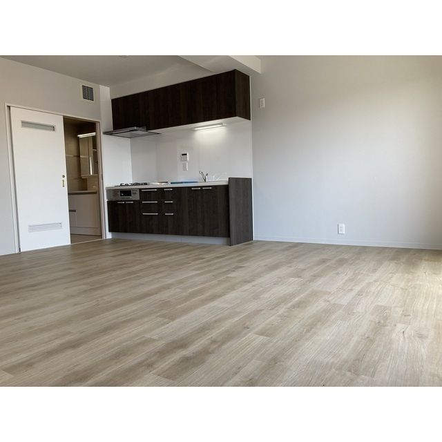 居室・リビング　写真は同タイプ住居です。