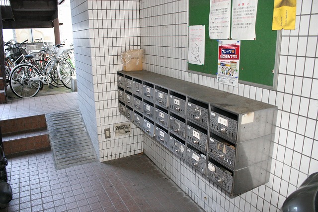 エントランス　清潔なエントランスです