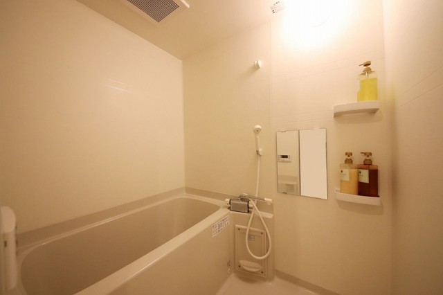 バス・シャワールーム　浴室