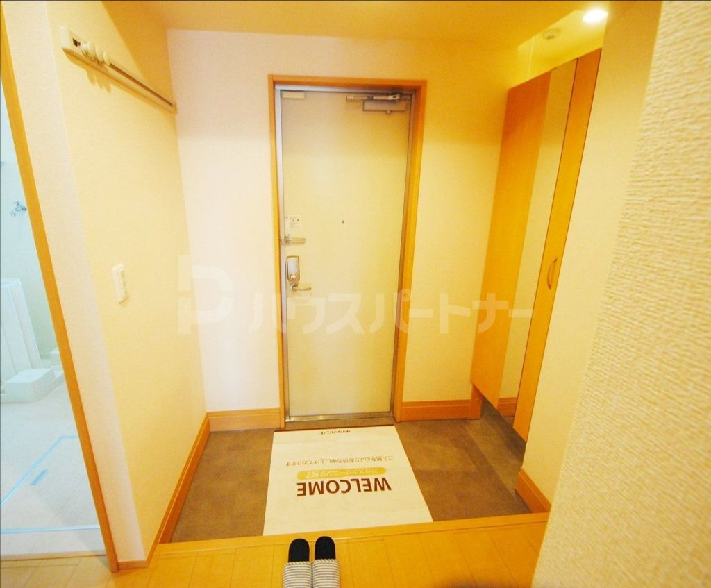 玄関　※別号室参考画像※