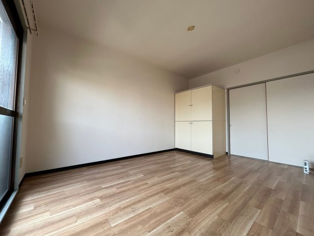 居室・リビング　※写真は２０５号室です