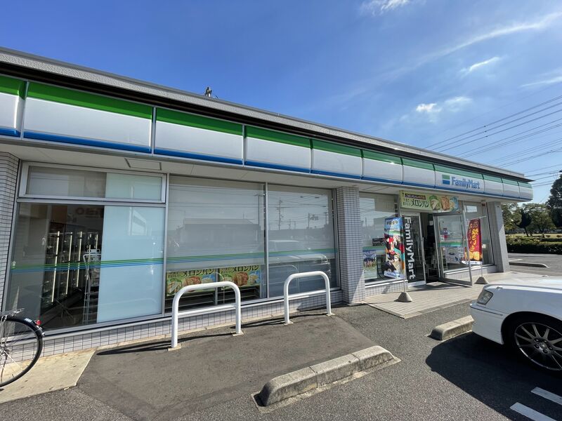 コンビニ　ファミリーマート　倉敷水島中央公園前店（コンビニ）まで432m
