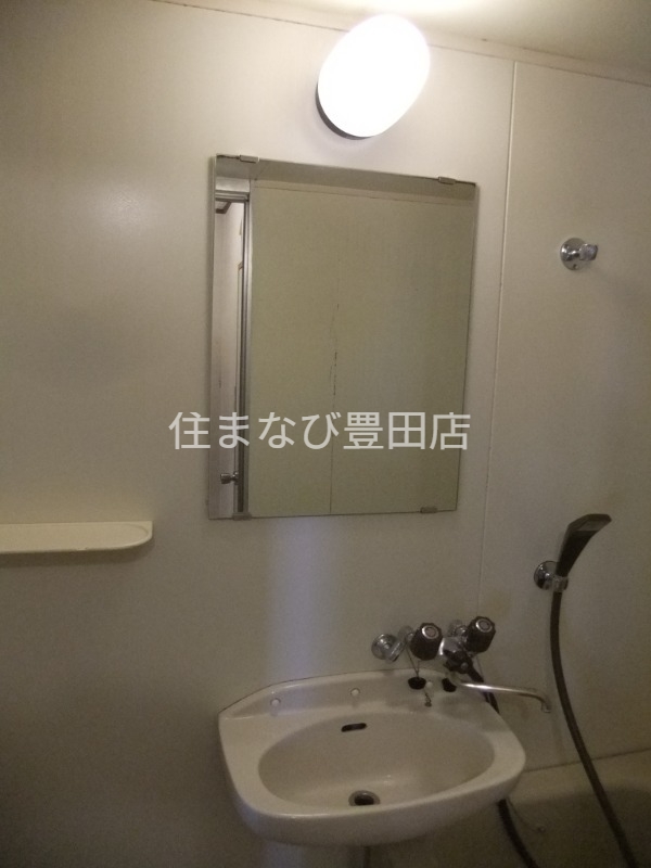 洗面設備　同型タイプ