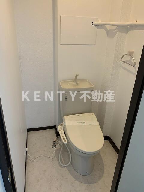 トイレ　清潔感のあるトイレです