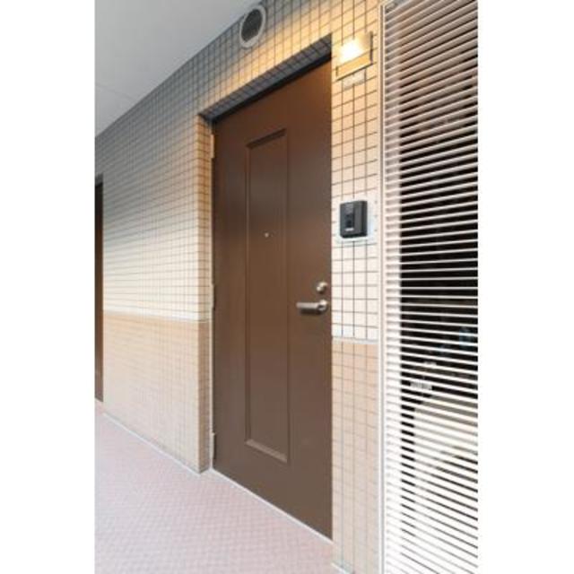 玄関　※写真は同タイプ住戸です。