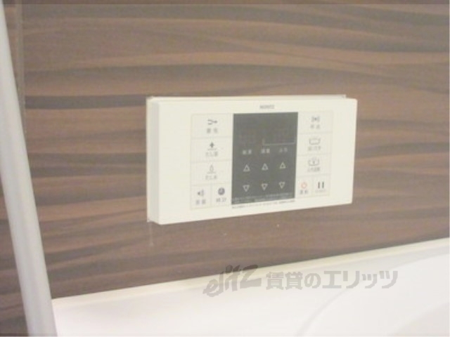 その他設備　給湯器リモコン