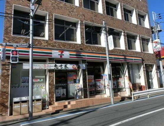 コンビニ　セブンイレブン 足立4丁目店（コンビニ）まで516m