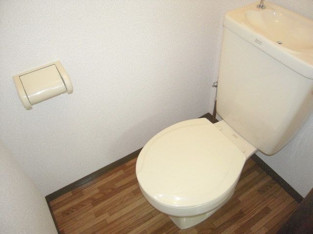 トイレ　別部屋参考写真