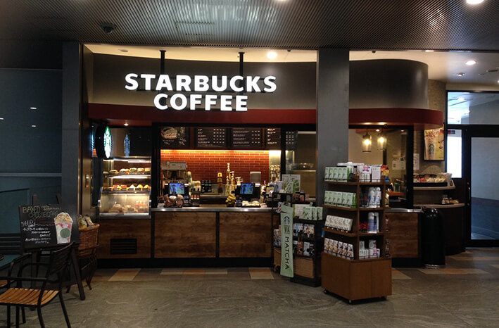 飲食店　スターバックスコーヒーカレッタ汐留店（飲食店）まで433m