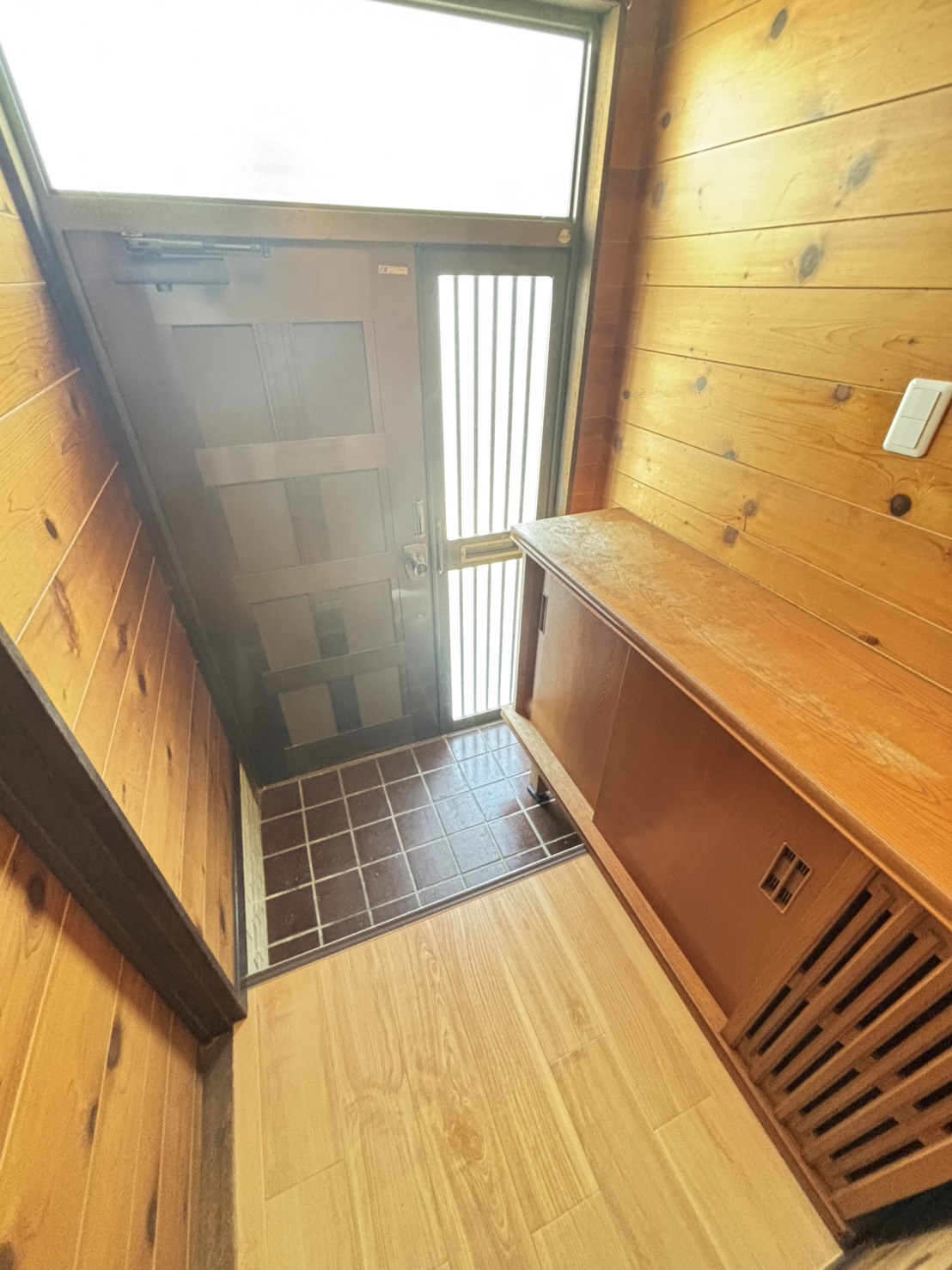 北舞子1丁目戸建の玄関写真