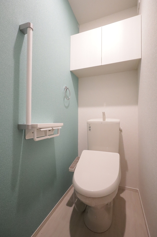トイレ　※同タイプ別室写真