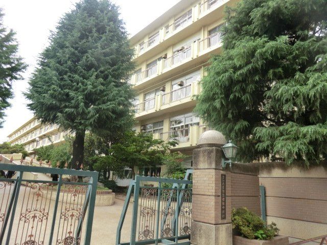中学校　さいたま市立常盤中学校（中学校）まで1844m