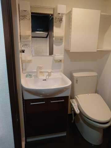 洗面設備　別室参考画像です