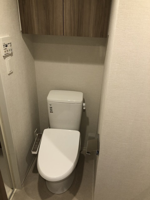 トイレ　※写真は同タイプ住戸です。