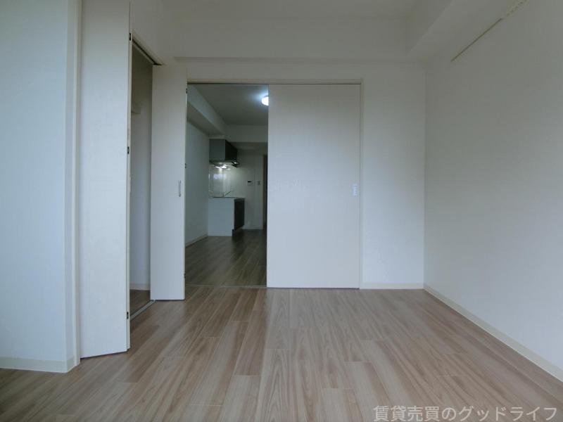 ソリティア梅小路の居間写真
