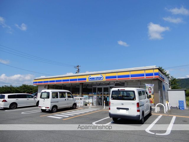 コンビニ　ミニストップ（コンビニ）まで394m