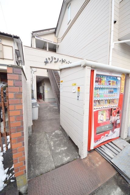 エントランス　★お部屋探しは株式会社タウンハウジング東京まで★
