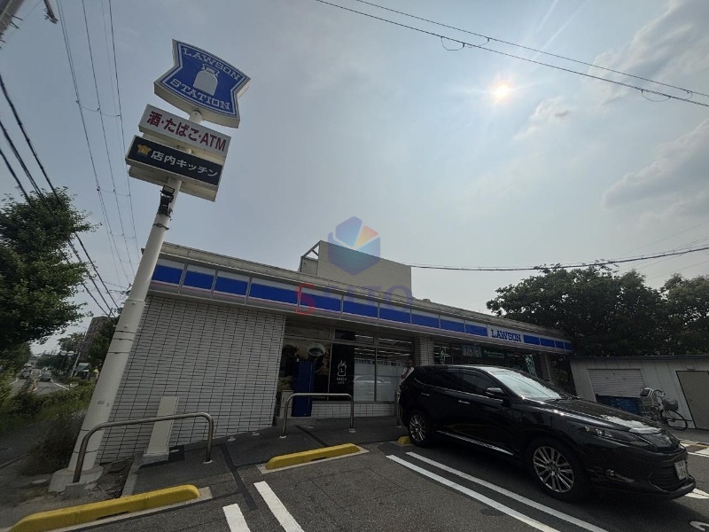 コンビニ　ローソン　豊中熊野町4丁目店（コンビニ）まで498m