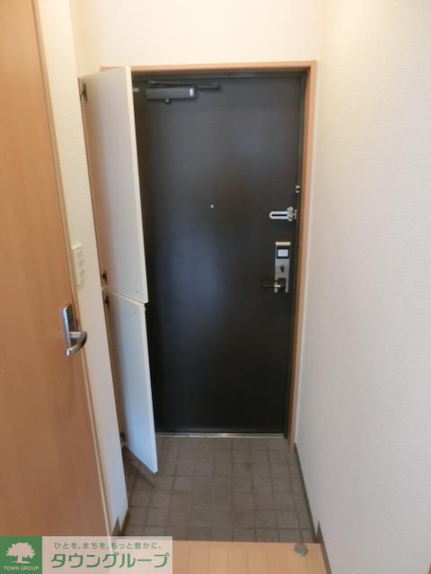 玄関　シューズボックス完備です