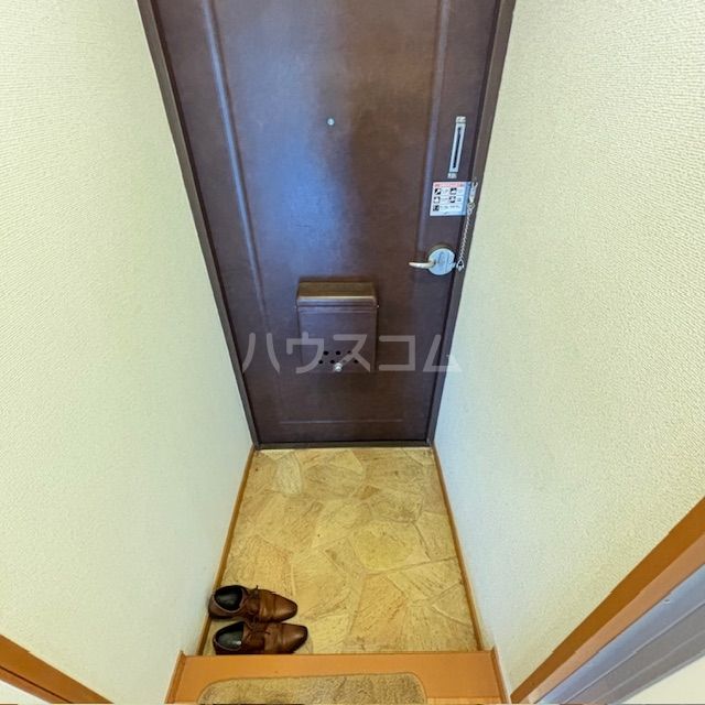 シャルレ1番館の玄関写真