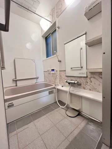 八田北町戸建619-85の風呂写真