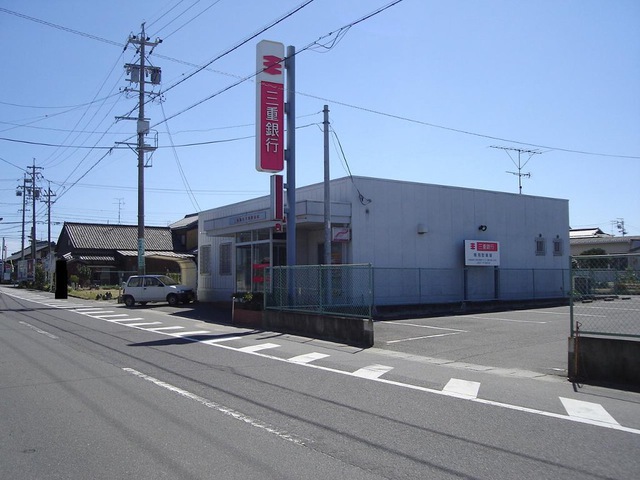 銀行　三重銀行千代崎支店（銀行）まで330m