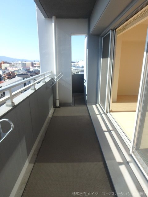 バルコニー　写真は同型タイプ