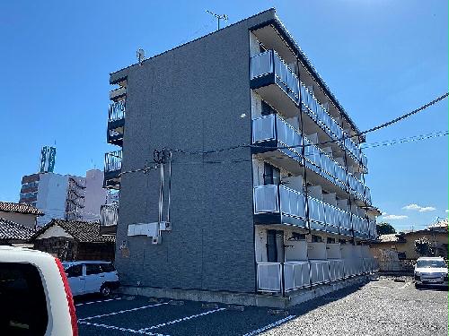 【レオパレスヴィクトリアの建物外観】