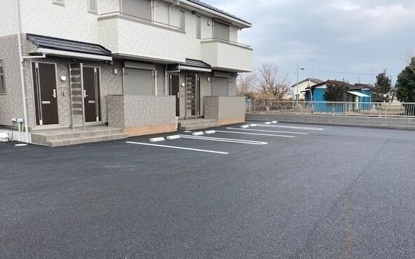 駐車場　敷地内駐車スペース