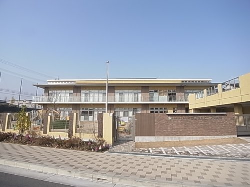 【（UR）中登美第３団地E０９号棟の幼稚園・保育園】