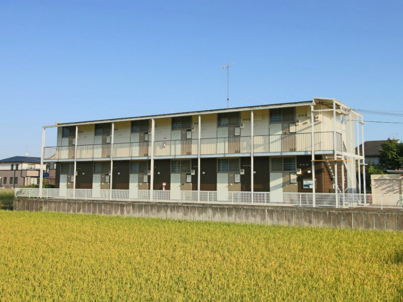 レオパレスＷＩＳＴＥＲＩＡの建物外観