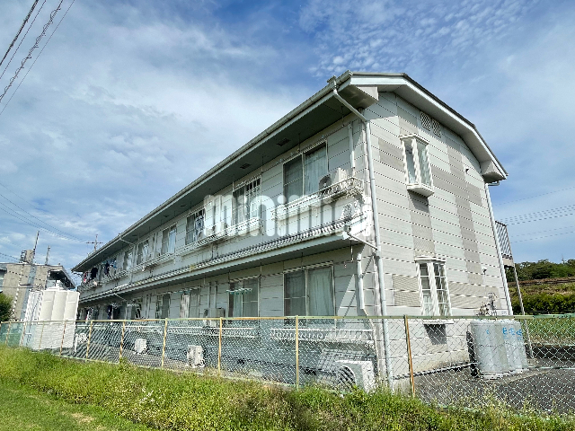 学生マンション　ユノキＢの建物外観