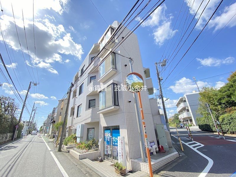 Aifort.成城　東館の建物外観