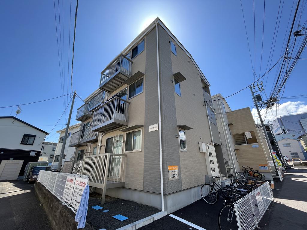 【アスコット連坊駅前Iの建物外観】