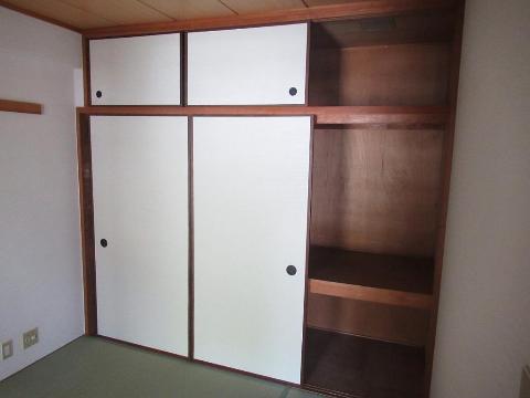 サンハイム杉林　収納　押入
